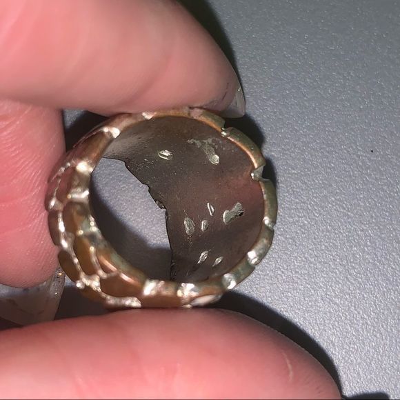 Gorgeous Ring - Picture 4 of 5